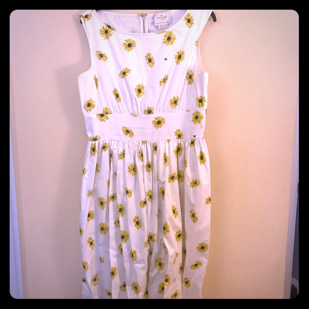Size 12 kate spade sun flower dress with pockets!
